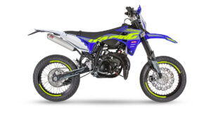 01-SUPERMOTO-RS-1200x801-1
