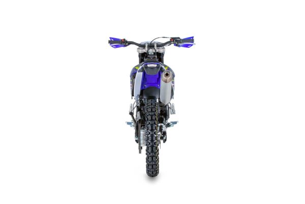 07-125-4T-SE-enduro-1200x801-1