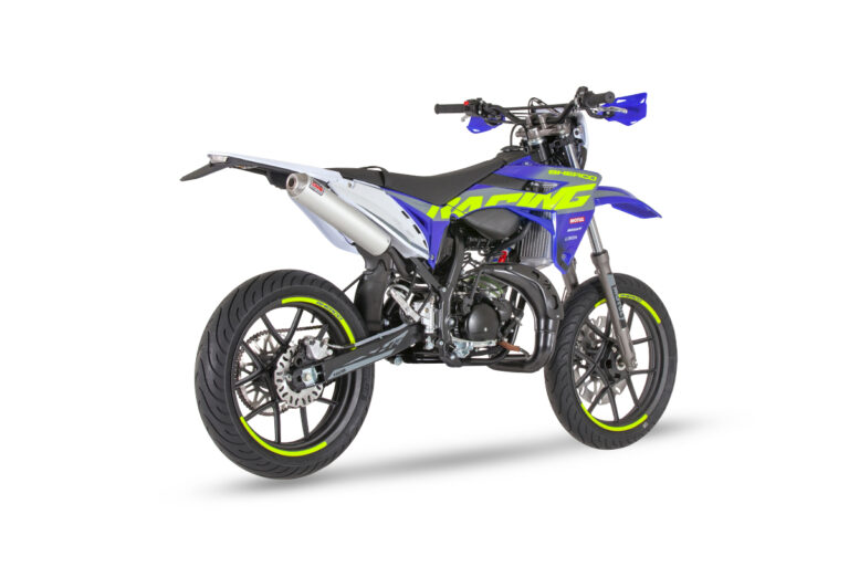 08-SUPERMOTO-R-1200x801-1