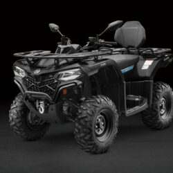 MY2024_CFORCE 450 L_Nebula Black_Left 45_167 (1).jpg