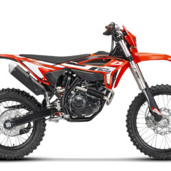 RR-125-4T-Enduro-T-Red-side