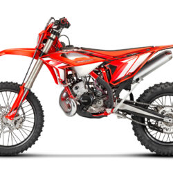 RR-200-2Str-MY24-side2